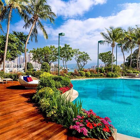 Hong Kong Gold Coast Hotel Eksteriør bilde The pool at the Westin