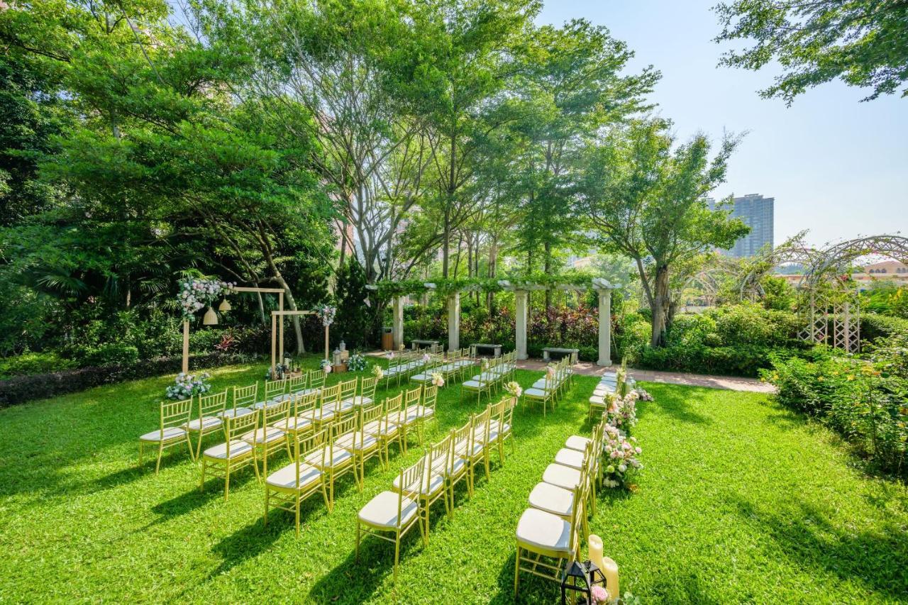 Hong Kong Gold Coast Hotel Eksteriør bilde The Garden at Mandarin Oriental, Tokyo