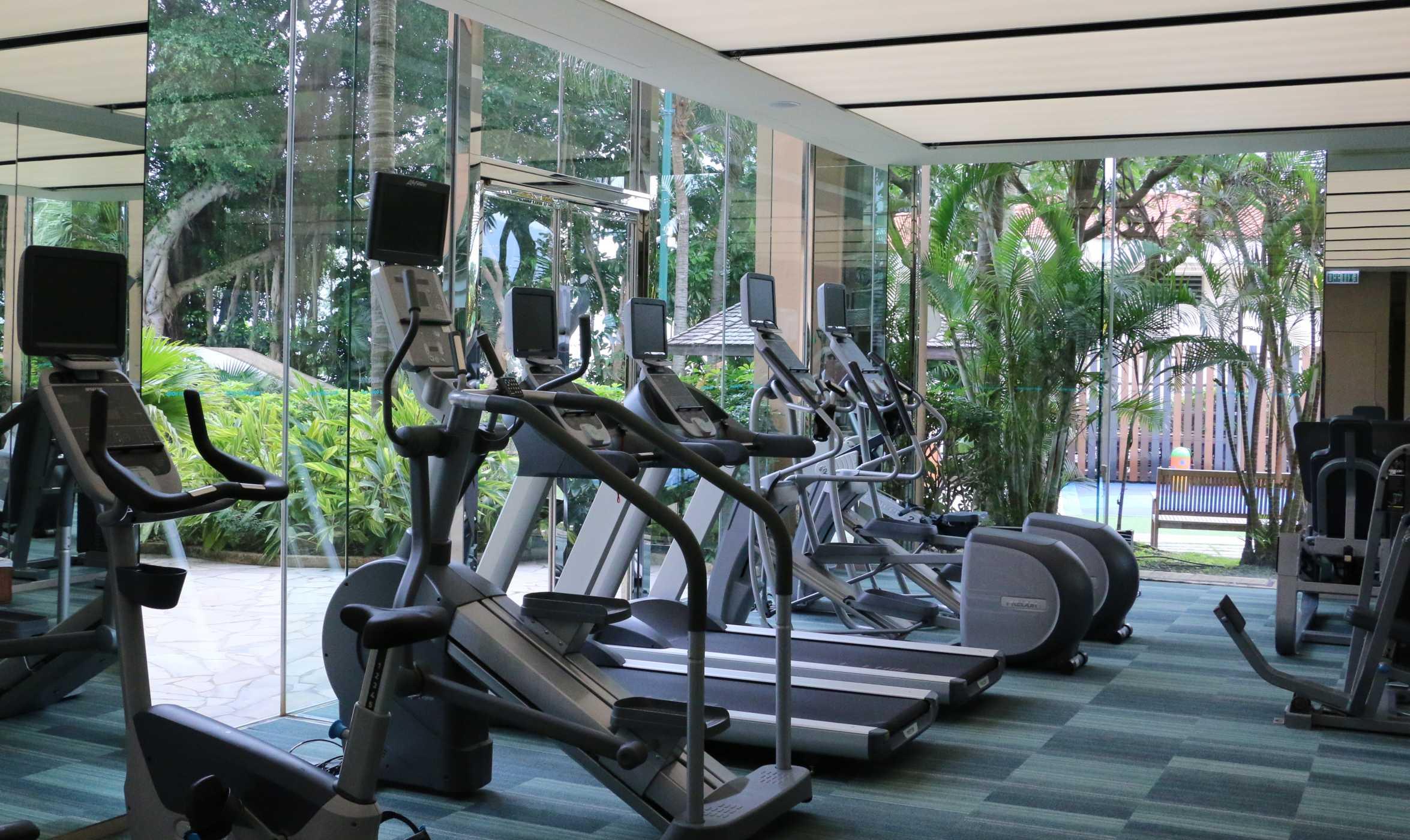 Hong Kong Gold Coast Hotel Eksteriør bilde A gym at a hotel